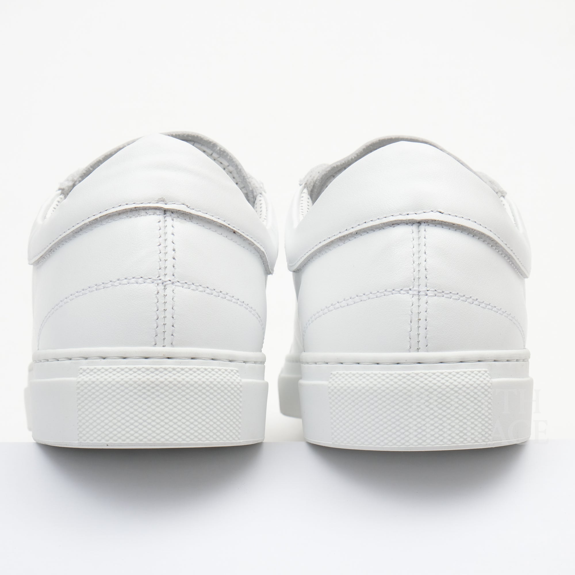 【everyone by Erik Schedin / LOW CUT LEATHER SNEAKERS (WHITE) / SIZE 41】