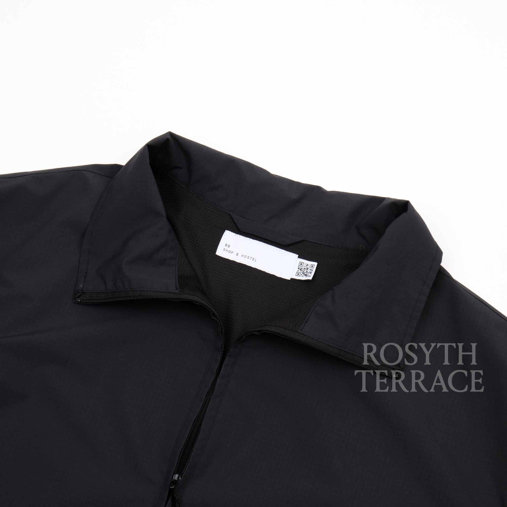 【SO SHOP & HOSTEL / SIDE MESH HALF ZIP JACKET / SIZE M】