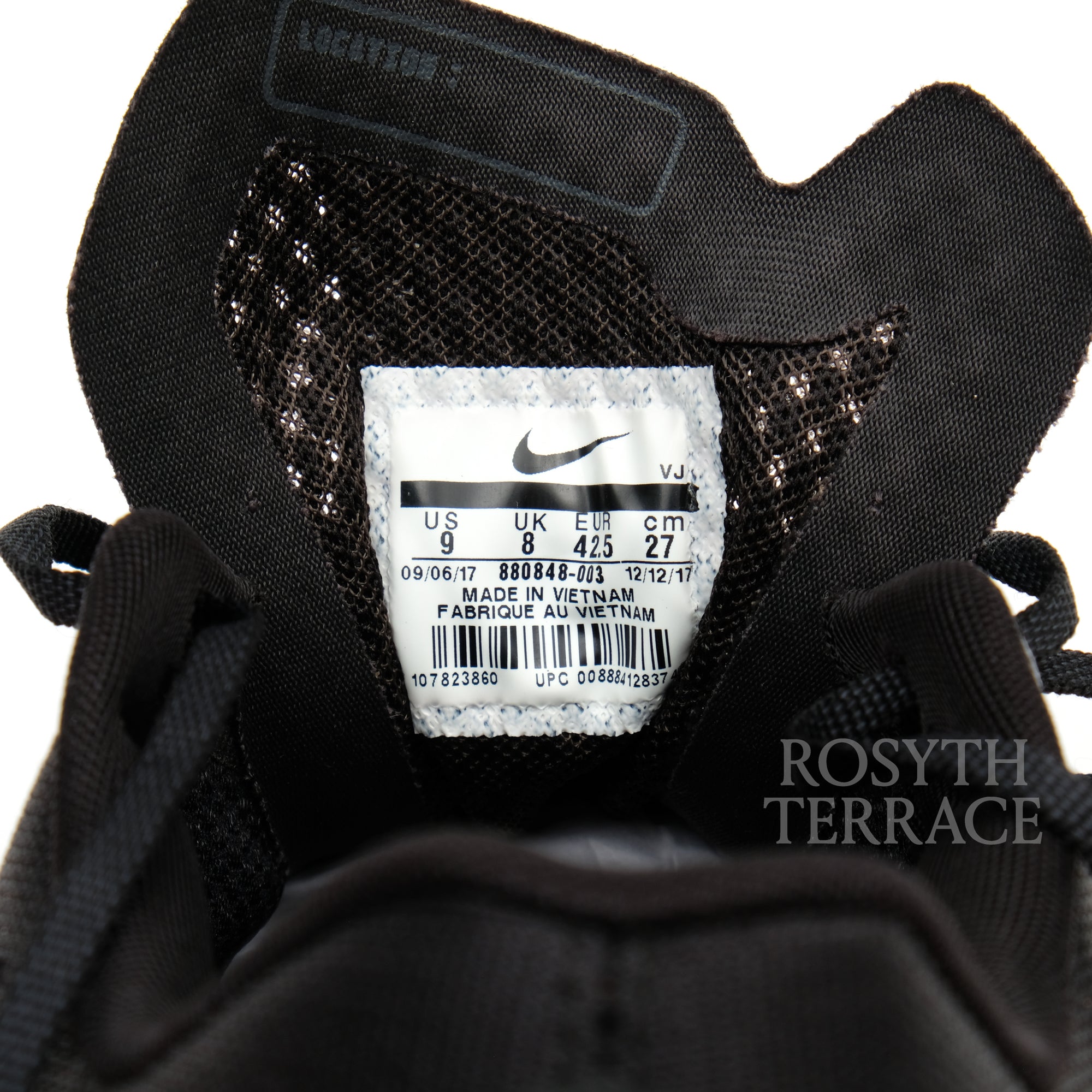 【NIKE / ZOOM FLY TRIPLE BLACK / US9】