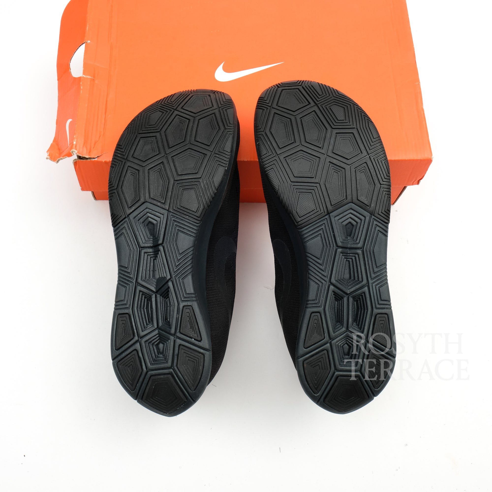 【NIKE / ZOOM FLY TRIPLE BLACK / US9】