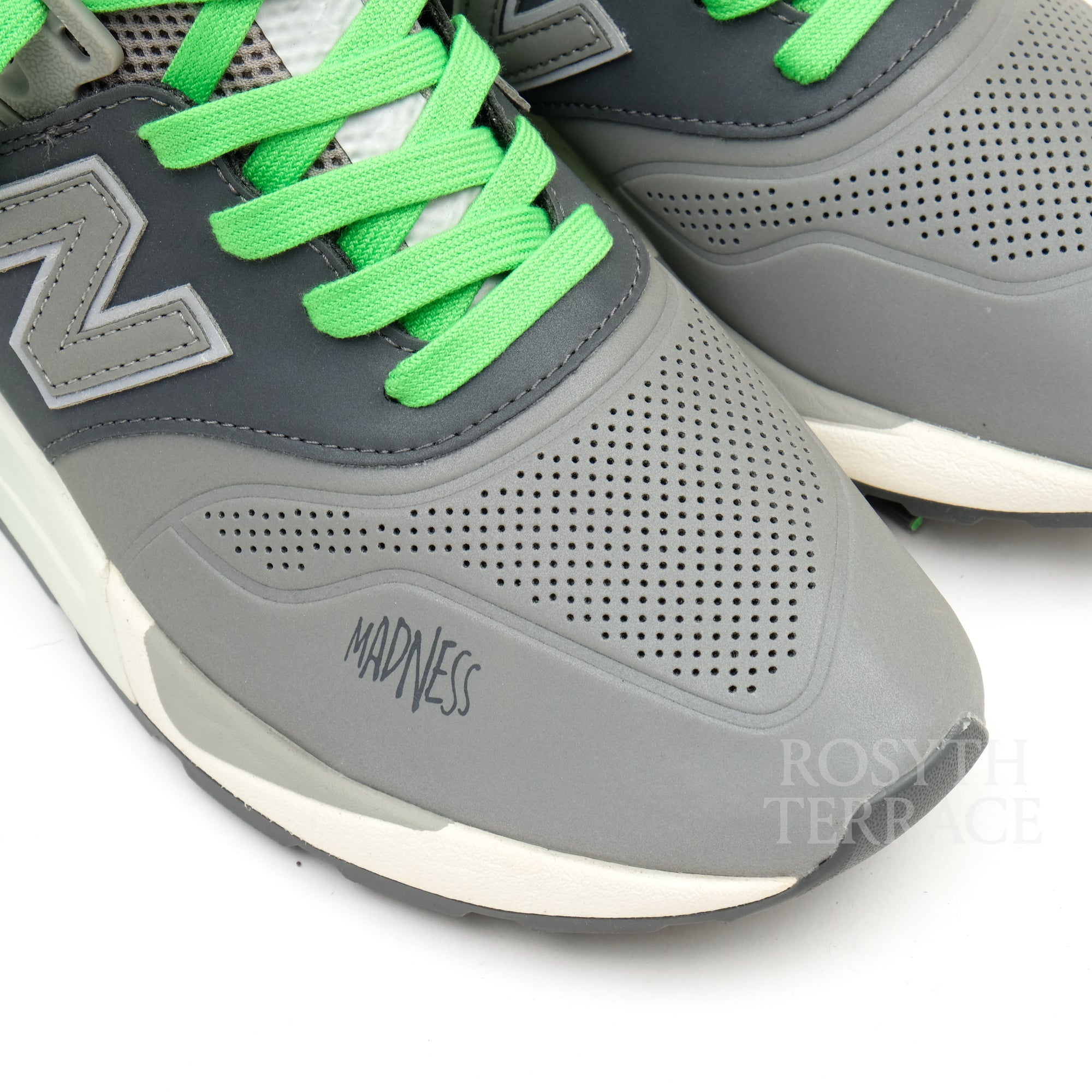 【NEW BALANCE MADNESS / MS997SMW / US9】