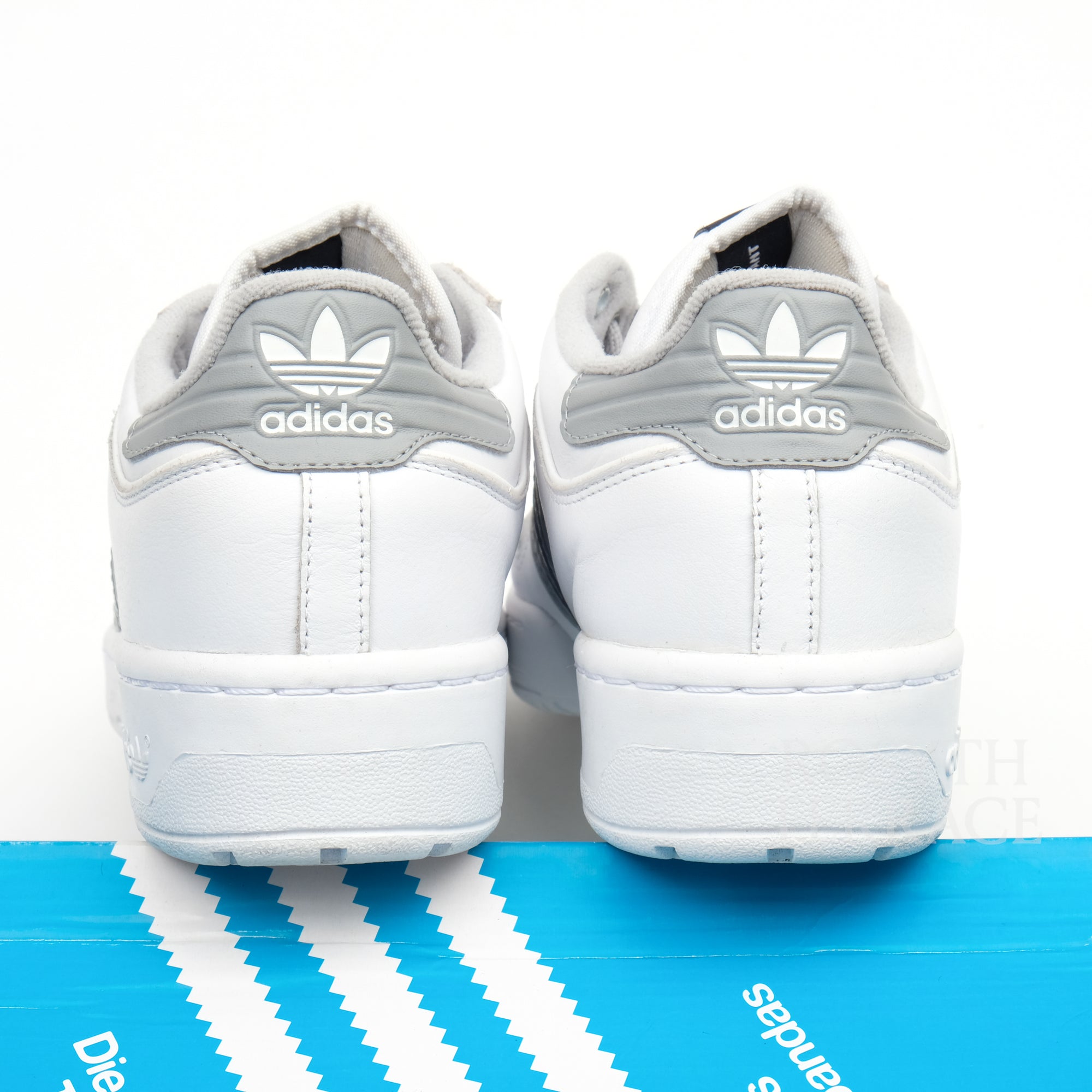 【DESCENDANT adidas / RIVALRY LO DCDT WHITE / US9】