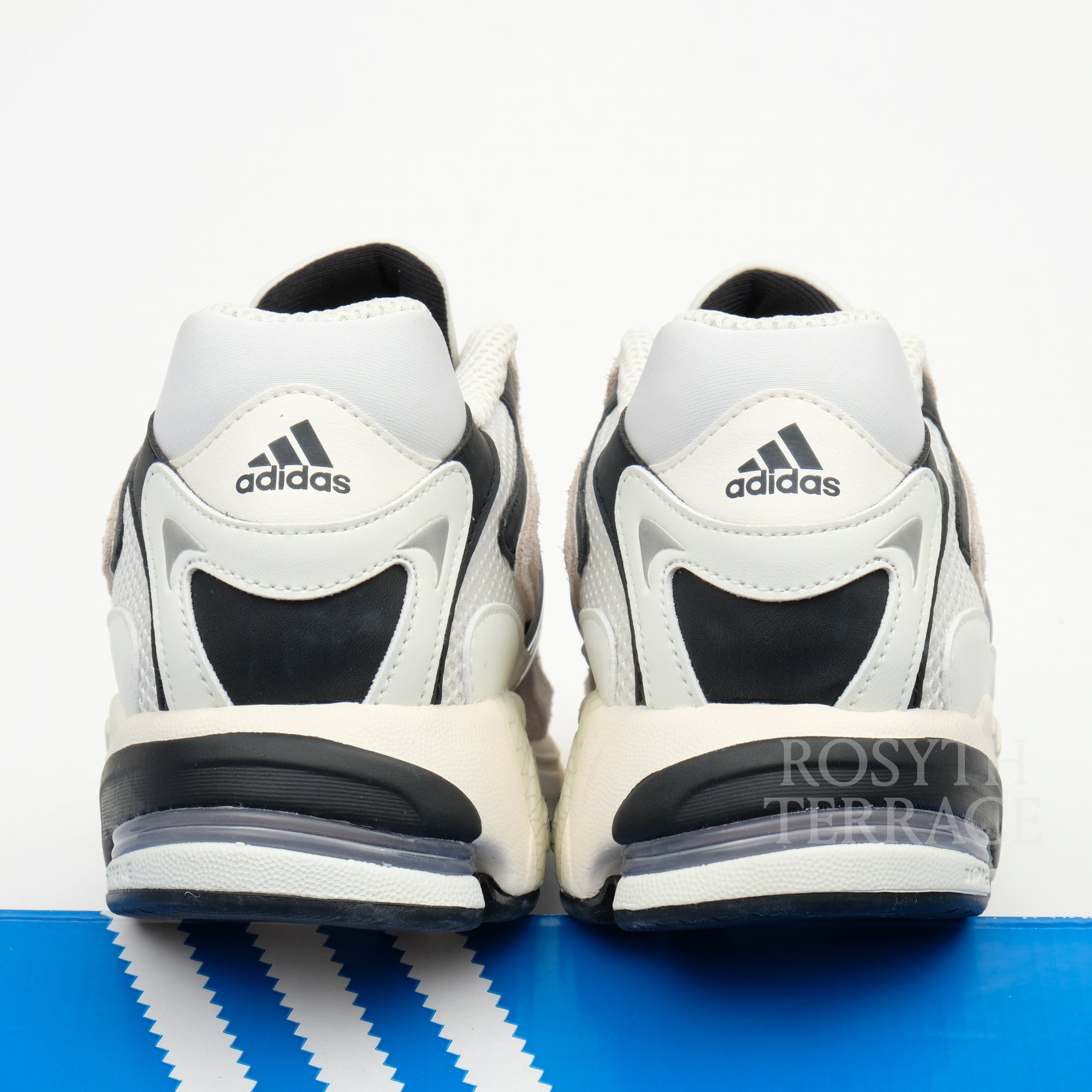 【adidas / RESPONSE CL (WHITE/BLACK) / US9】