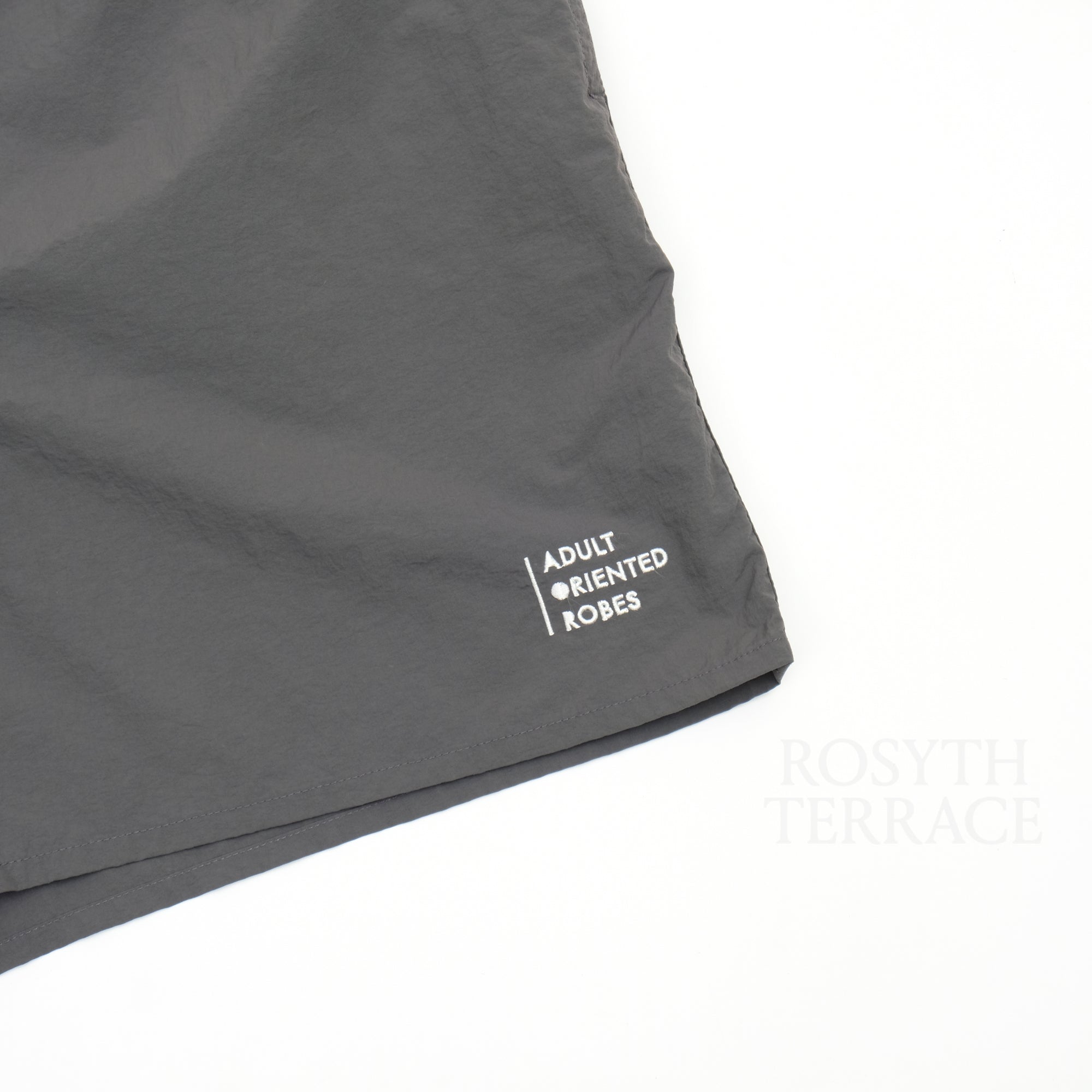 【ADULT ORIENTED ROBES / NYLON SHORTS / SIZE 3】