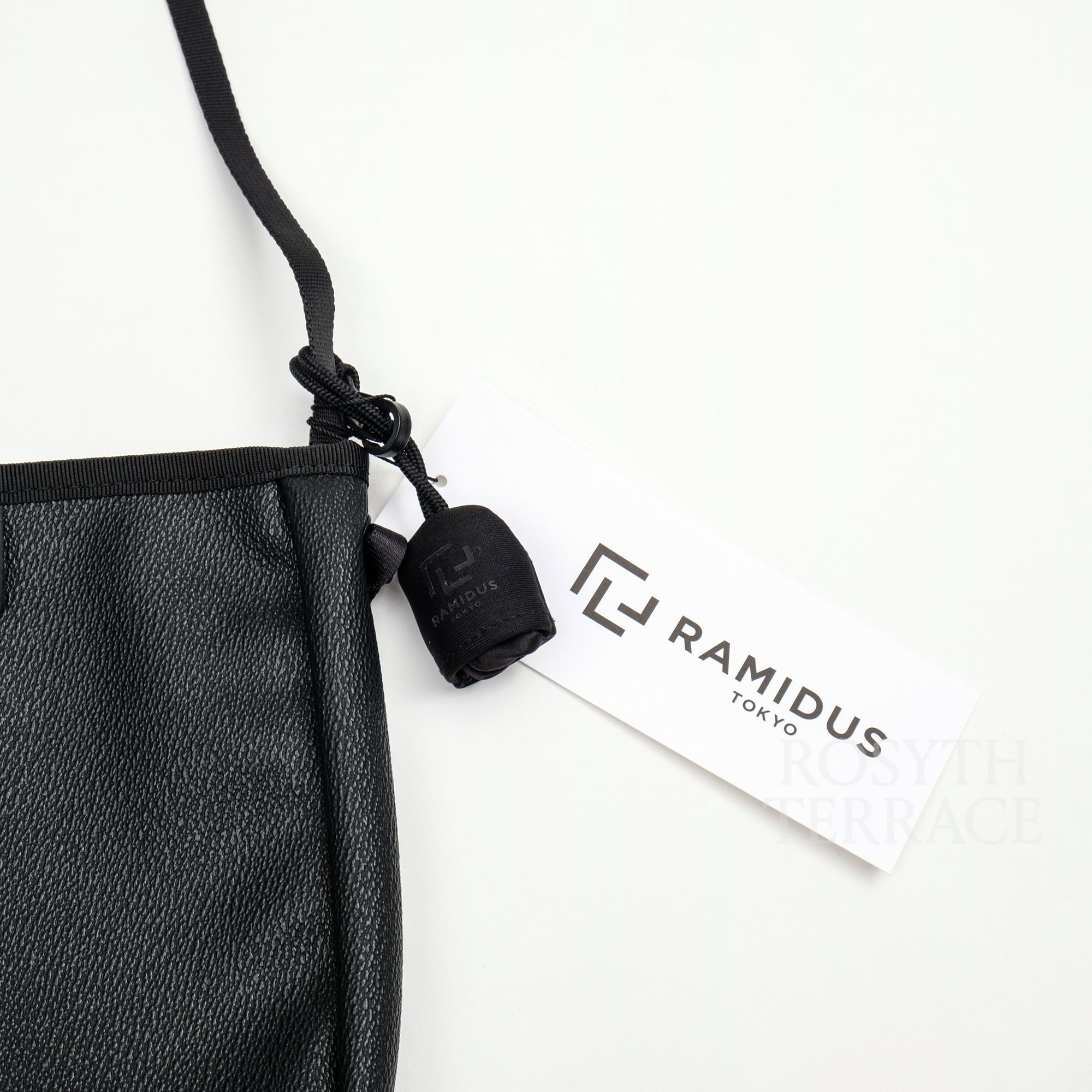 【RAMIDUS / FUZZ SHOULDER POUCH & TECH WIPER / OS】