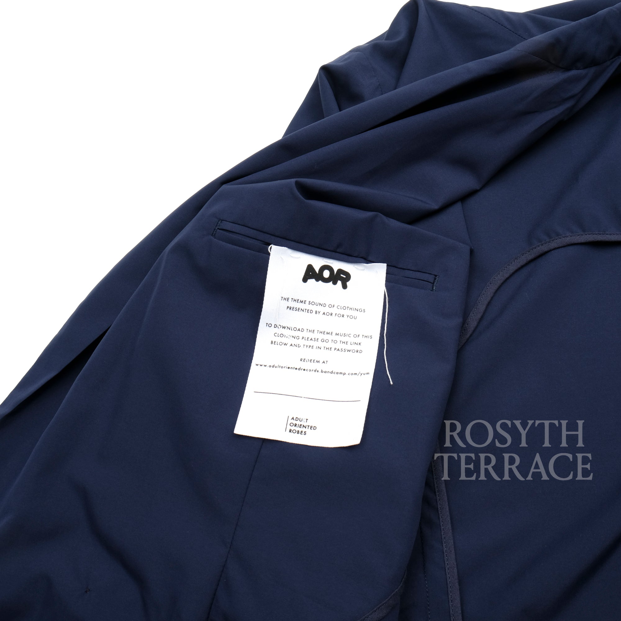 【ADULT ORIENTED ROBES / DOUBLE BREASTED SUIT / SIZE 4】