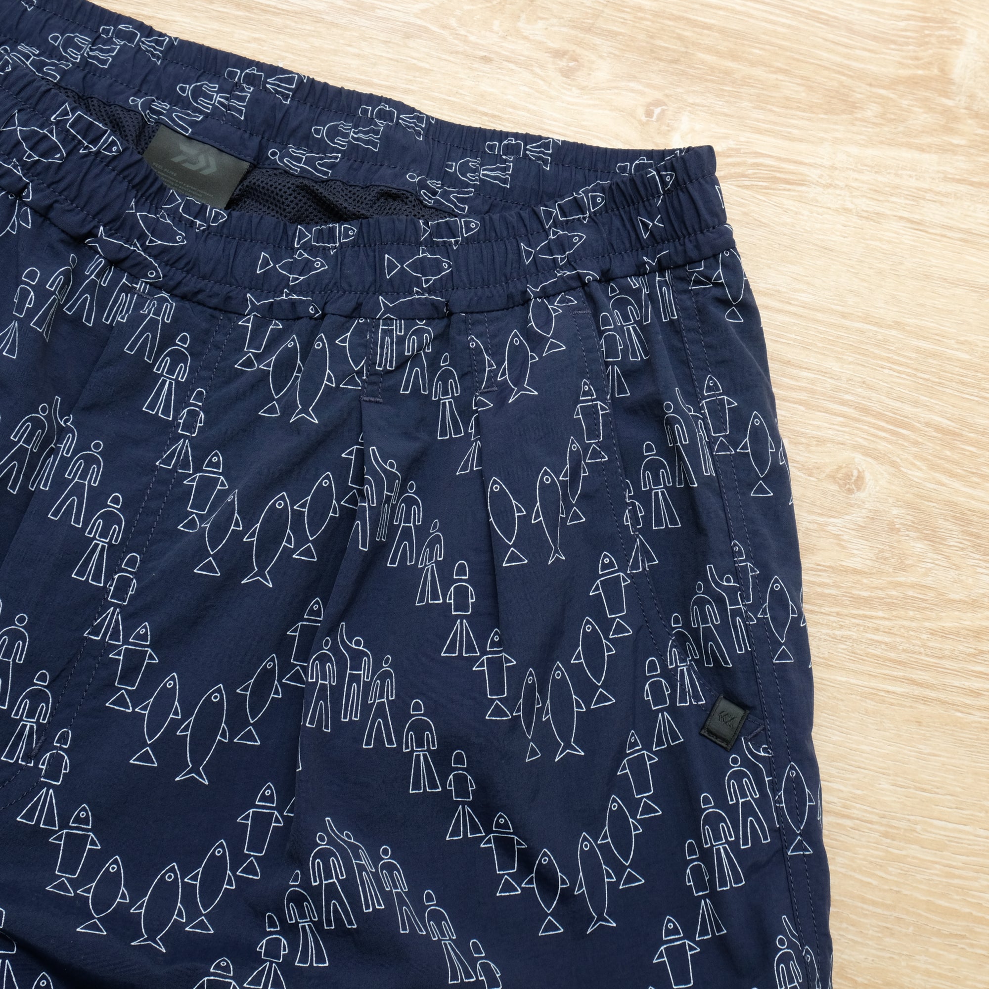 【GEOFF MCFETRIDGE x DAIWA PIER39 / GM TECH 2P CAMP SHORTS / SIZE L】