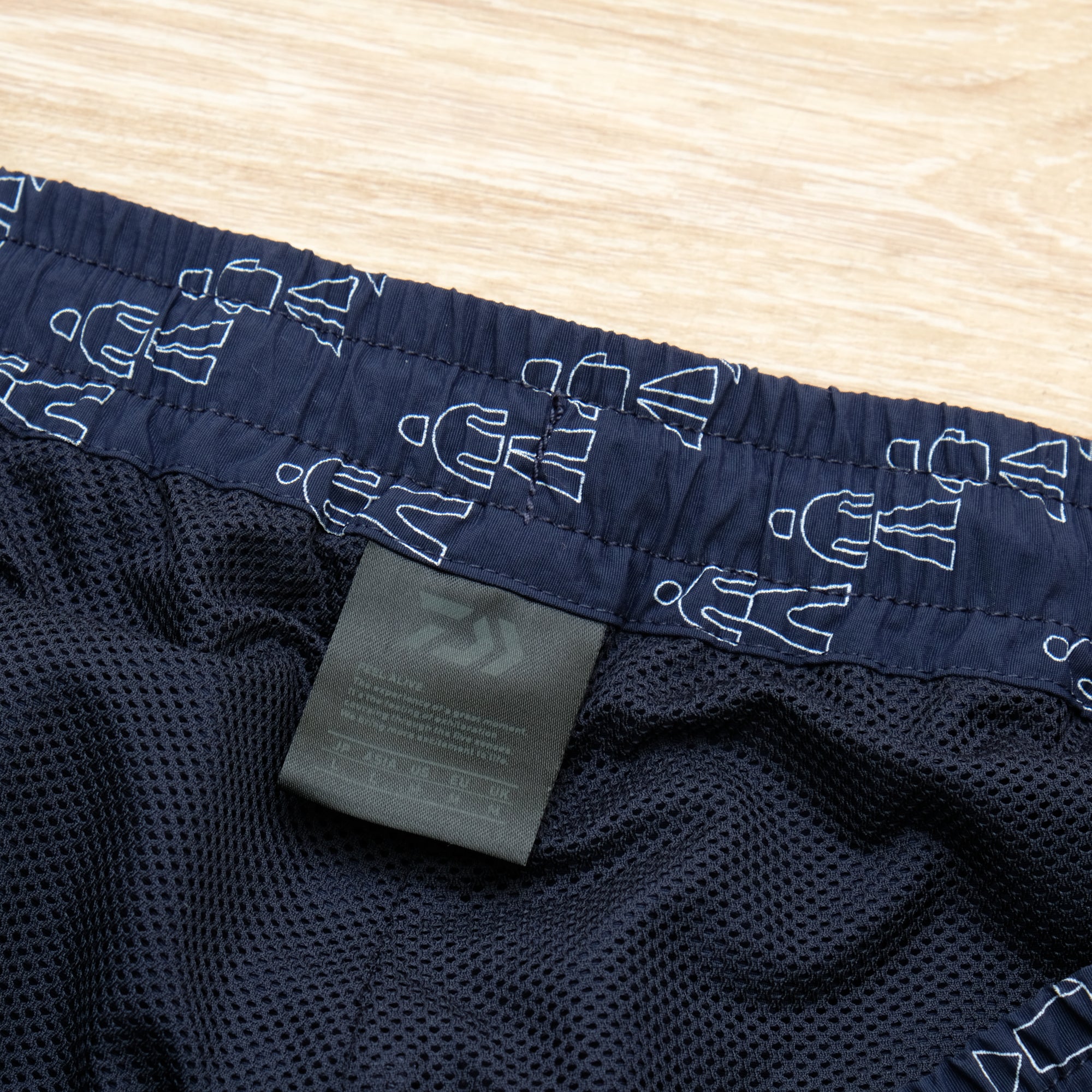 【GEOFF MCFETRIDGE x DAIWA PIER39 / GM TECH 2P CAMP SHORTS / SIZE L】