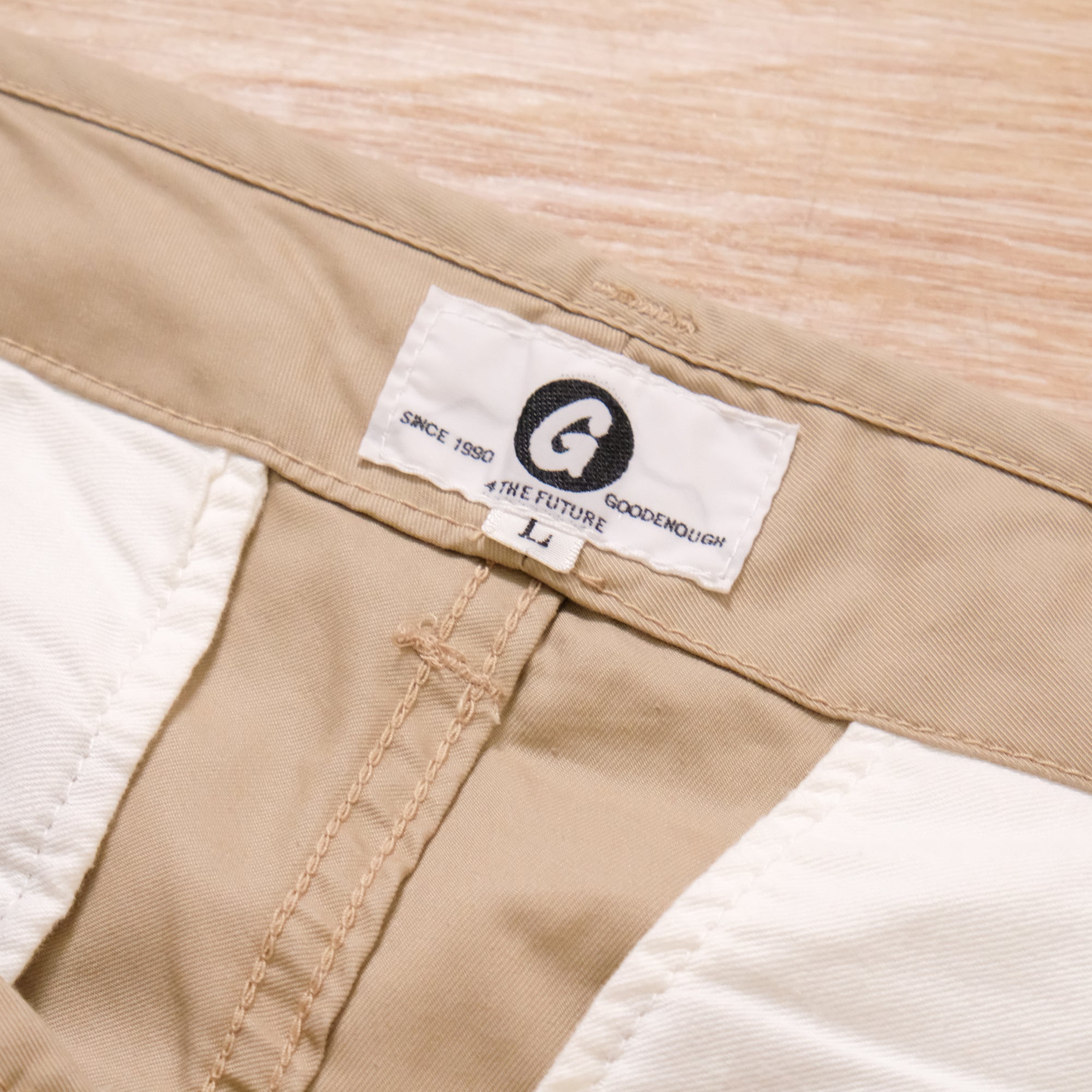 【GOODENOUGH / CHINO SHORTS KHAKI / SIZE L】