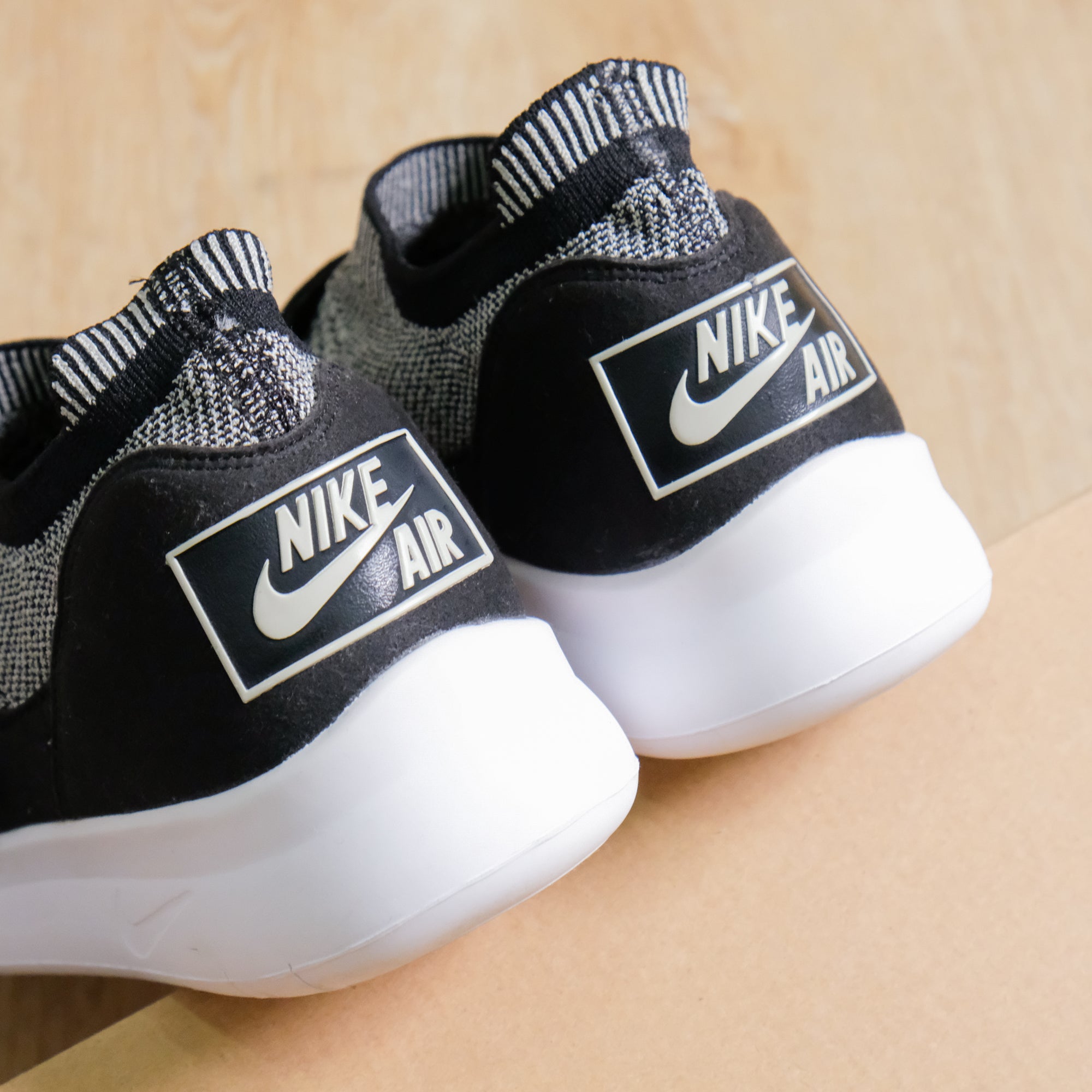 【NIKE / AIR SOCK RACER &#39;COBBLESTONE&#39; / US 9】