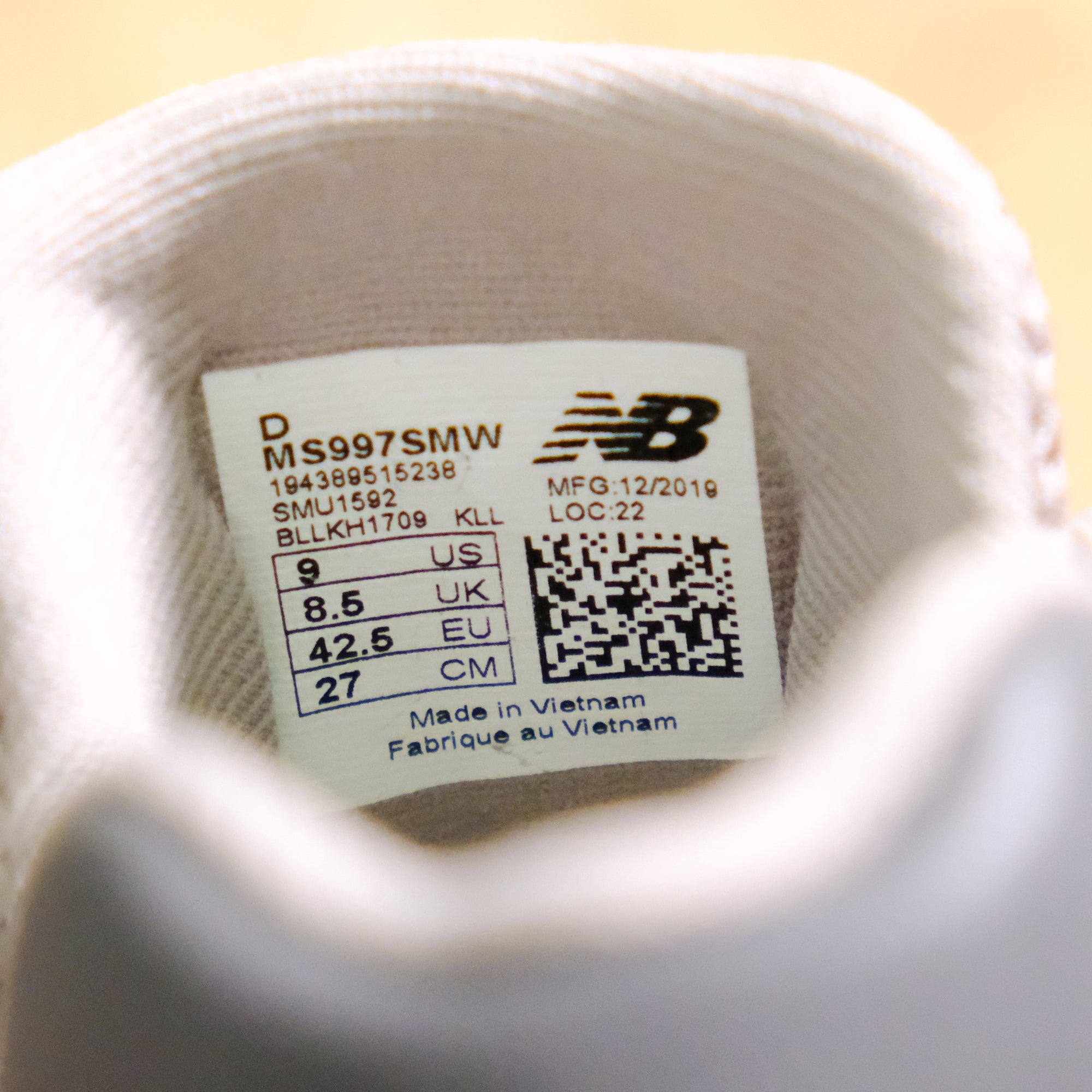 【NEW BALANCE MADNESS / MS997SMW / US 9】