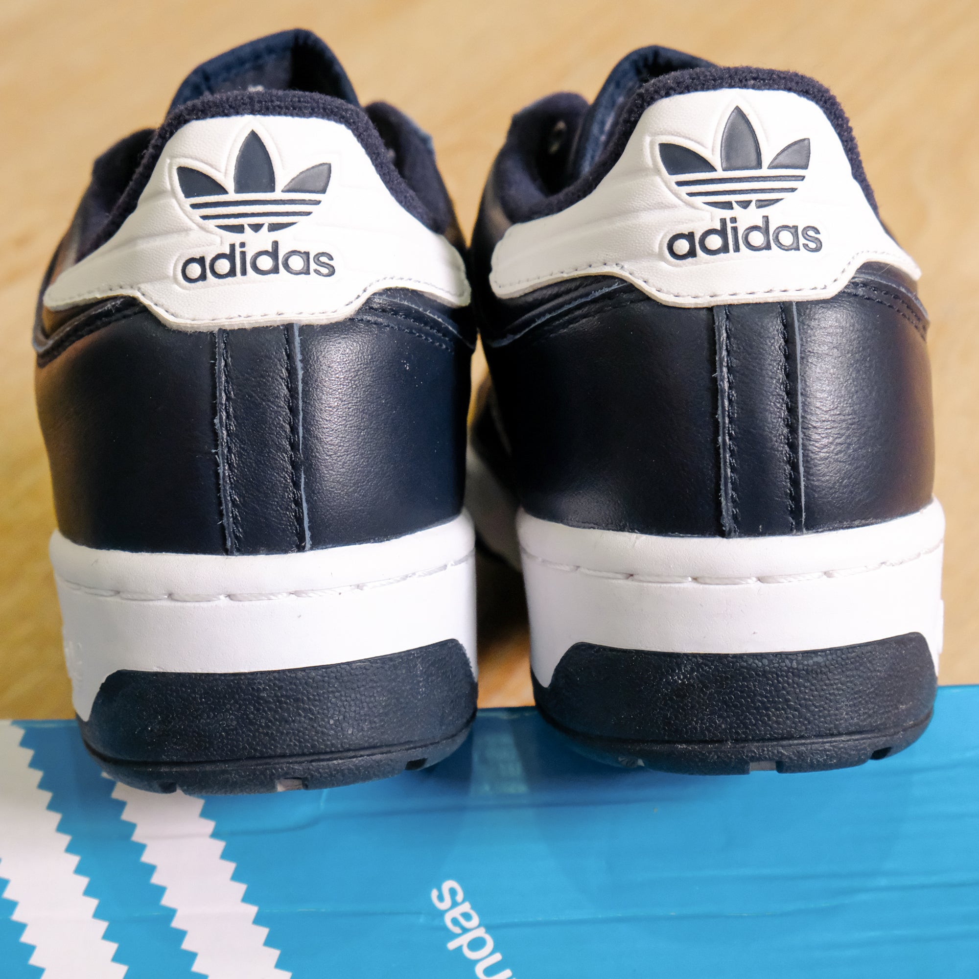 【DESCENDANT ADIDAS / RIVALRY LO DCDT NAVY / US 9】