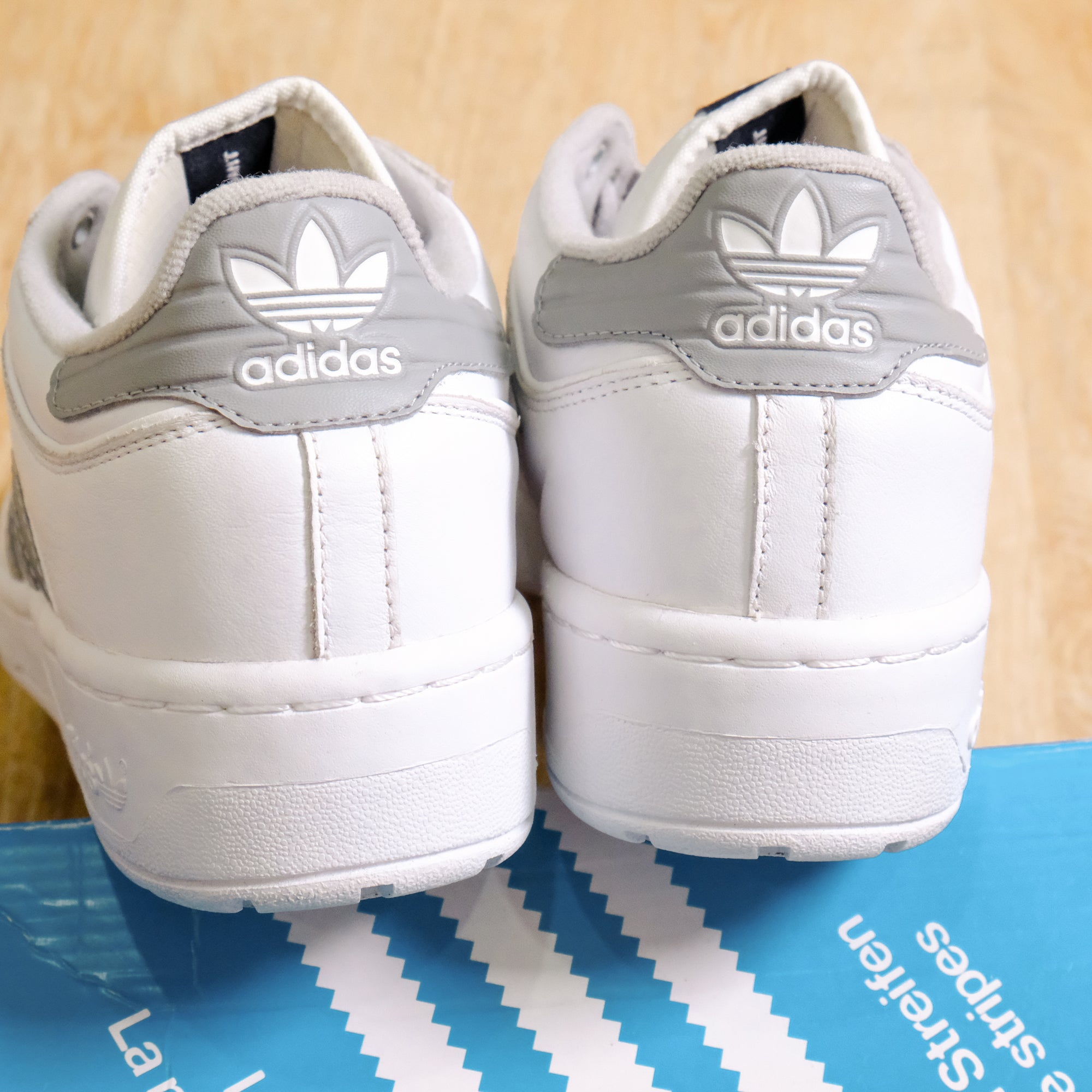 【DESCENDANT ADIDAS / RIVALRY LO DCDT WHITE / US 9】