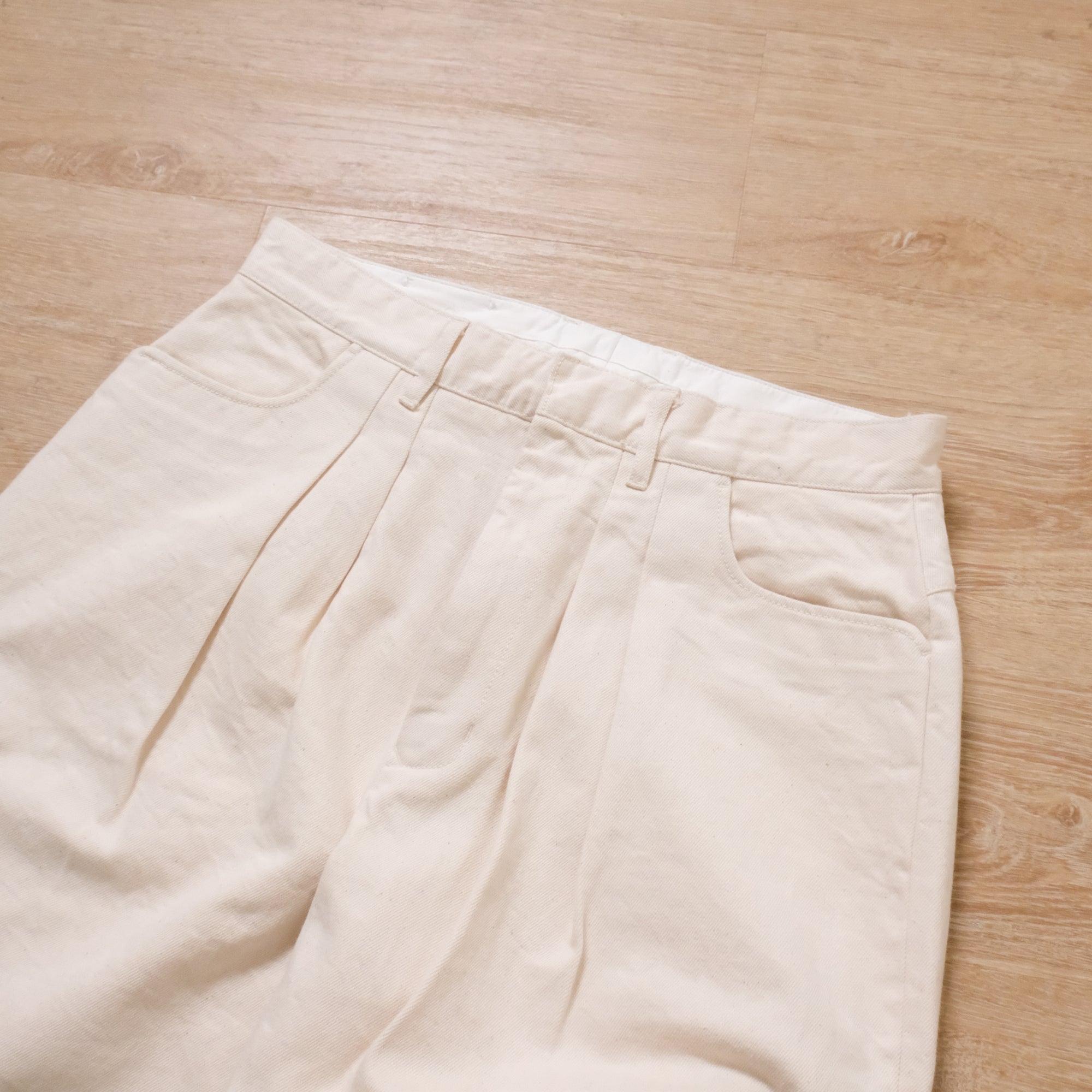 【FARAH JAPAN / TWO-TUCK WIDE TAPERED PANTS (NATURAL) / SIZE 32】