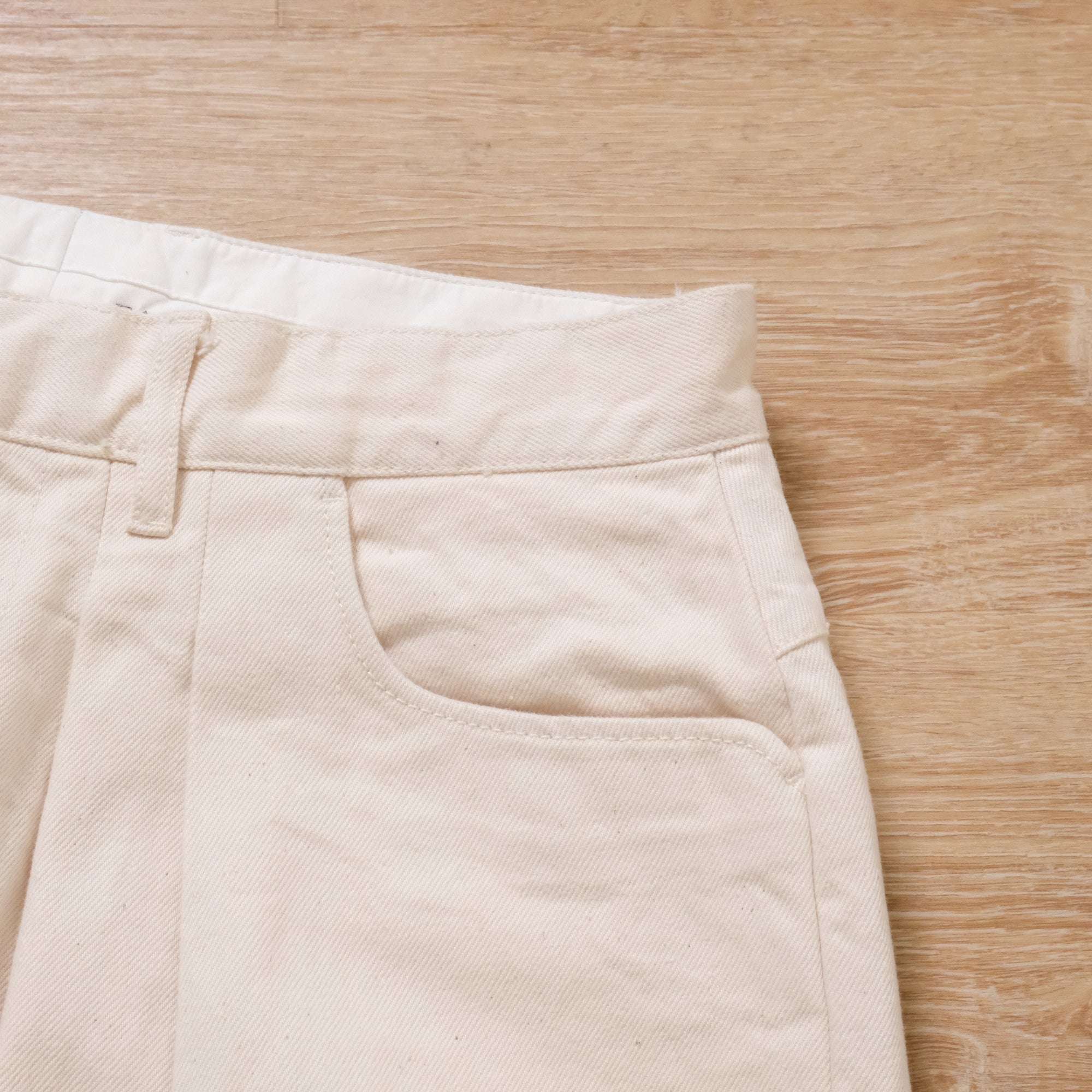 【FARAH JAPAN / TWO-TUCK WIDE TAPERED PANTS (NATURAL) / SIZE 32】