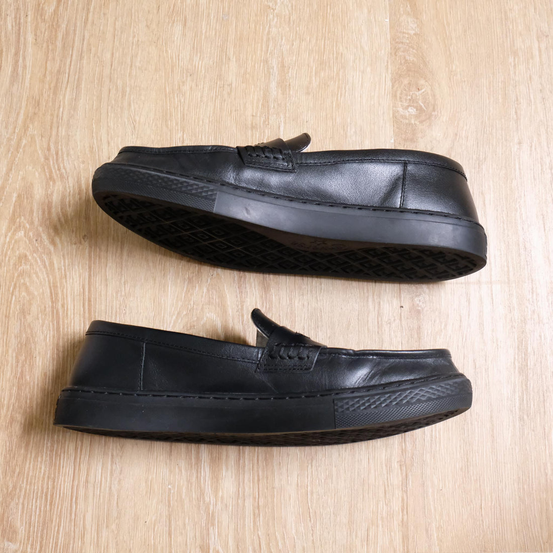 Converse loafers shoes Clearance