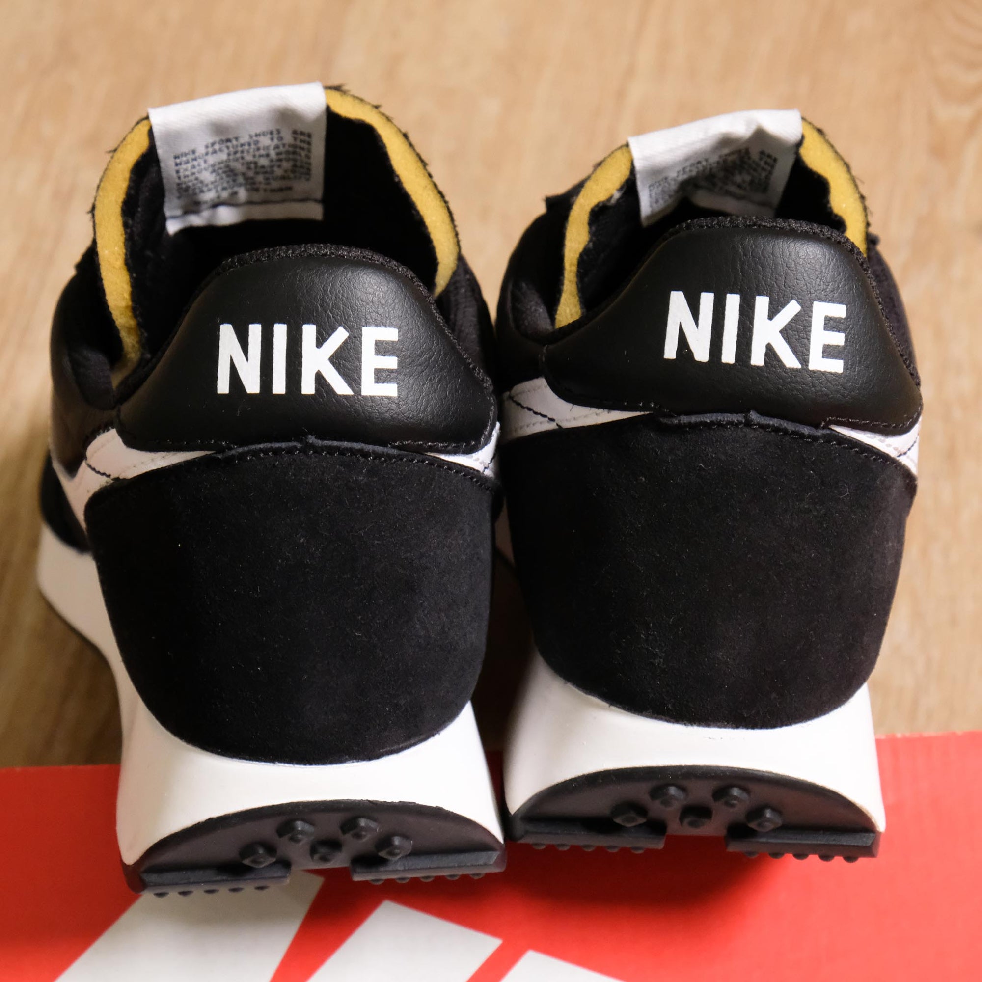 【NIKE / AIR TAILWIND 79 / US 9】