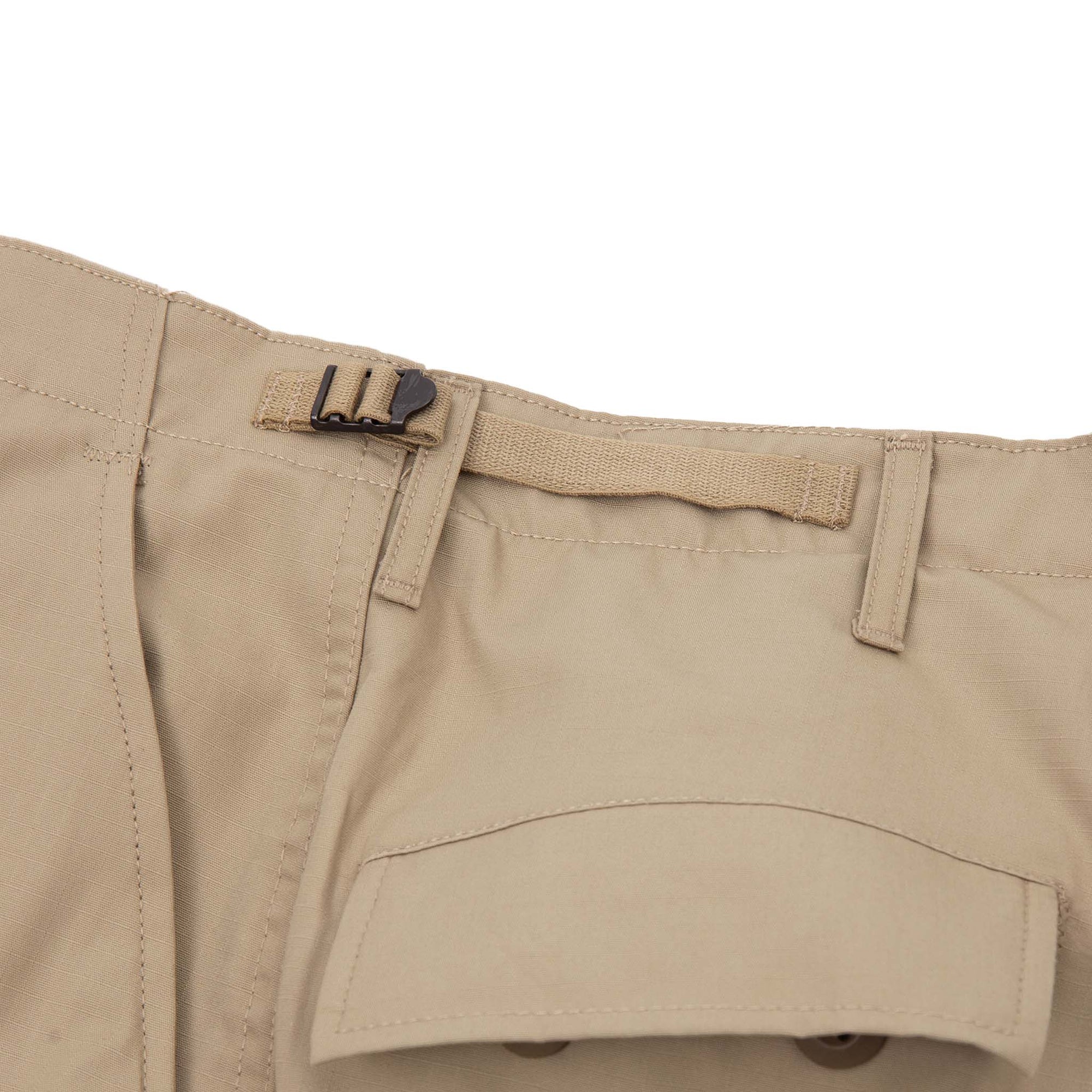 PROPPER Cargo Pants are lightweight and breathable, they provide maximum durability in classic style with all the functional details you need. The perfect Ripstop BDU Trousers for warmer days. Propper is a manufacturer of MIL-SPEC clothing. Since 1967, it has been one of the main uniform suppliers to the United States military. ROSYTH TERRACE Authorized Distributor of PROPPER Singapore.