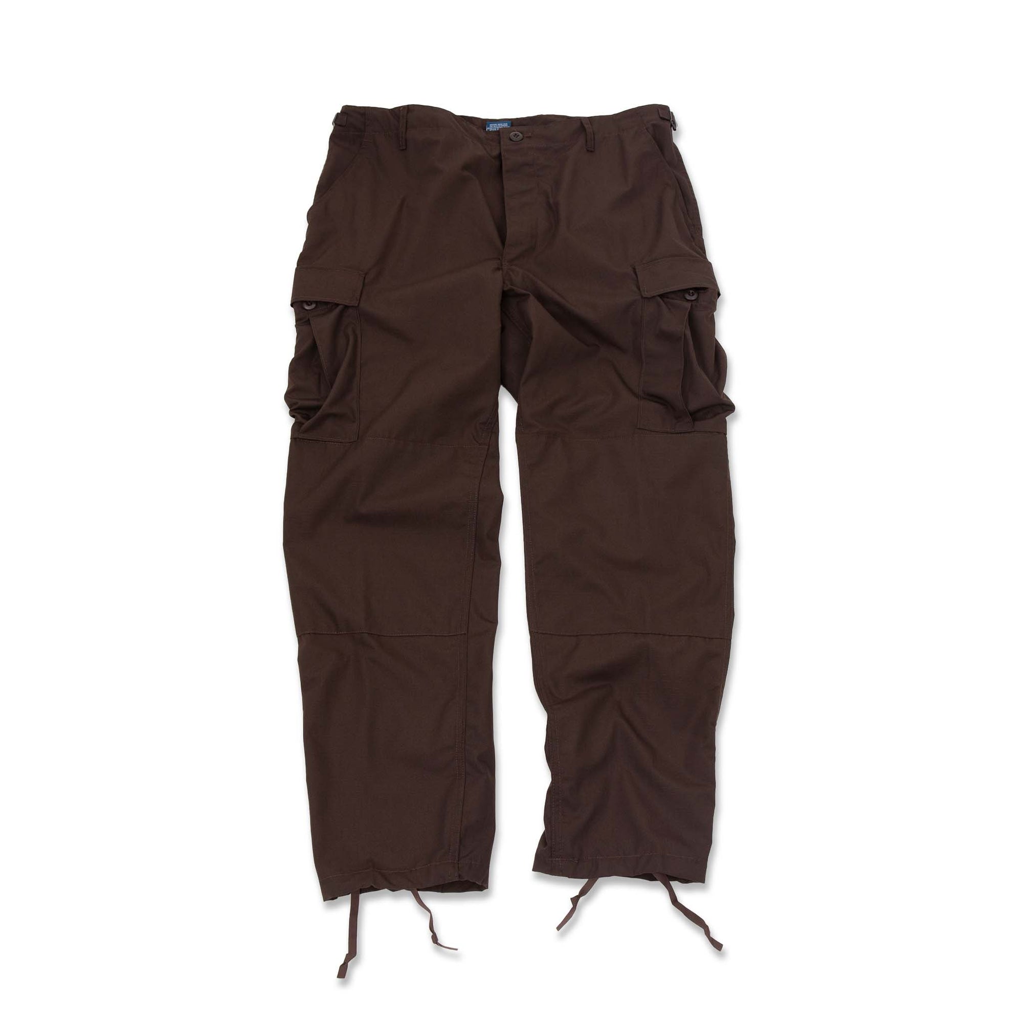 PROPPER Cargo Pants are lightweight and breathable, they provide maximum durability in classic style with all the functional details you need. The perfect Ripstop BDU Trousers for warmer days. Propper is a manufacturer of MIL-SPEC clothing. Since 1967, it has been one of the main uniform suppliers to the United States military. ROSYTH TERRACE Authorized Distributor of PROPPER Singapore.