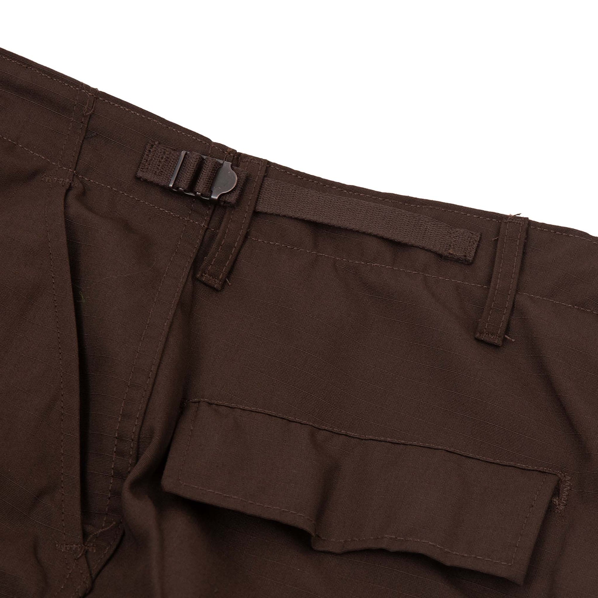 PROPPER Cargo Pants are lightweight and breathable, they provide maximum durability in classic style with all the functional details you need. The perfect Ripstop BDU Trousers for warmer days. Propper is a manufacturer of MIL-SPEC clothing. Since 1967, it has been one of the main uniform suppliers to the United States military. ROSYTH TERRACE Authorized Distributor of PROPPER Singapore.