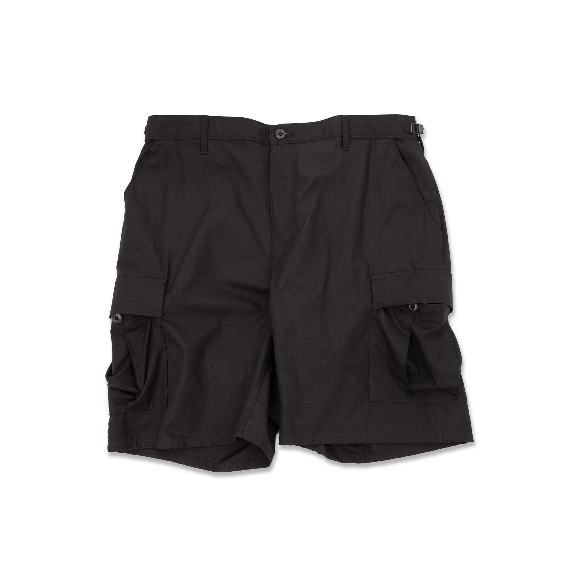 PROPPER Cargo Shorts are lightweight and breathable, they provide maximum durability in classic style with all the functional details you need. The perfect Ripstop BDU Shorts for warmer days. Propper is a manufacturer of clothing and gear for tactical, law enforcement, public safety, and military applications. Since 1967 it has been one of the main uniform suppliers to the United States military. ROSYTH TERRACE Authorized Distributor of PROPPER Singapore.