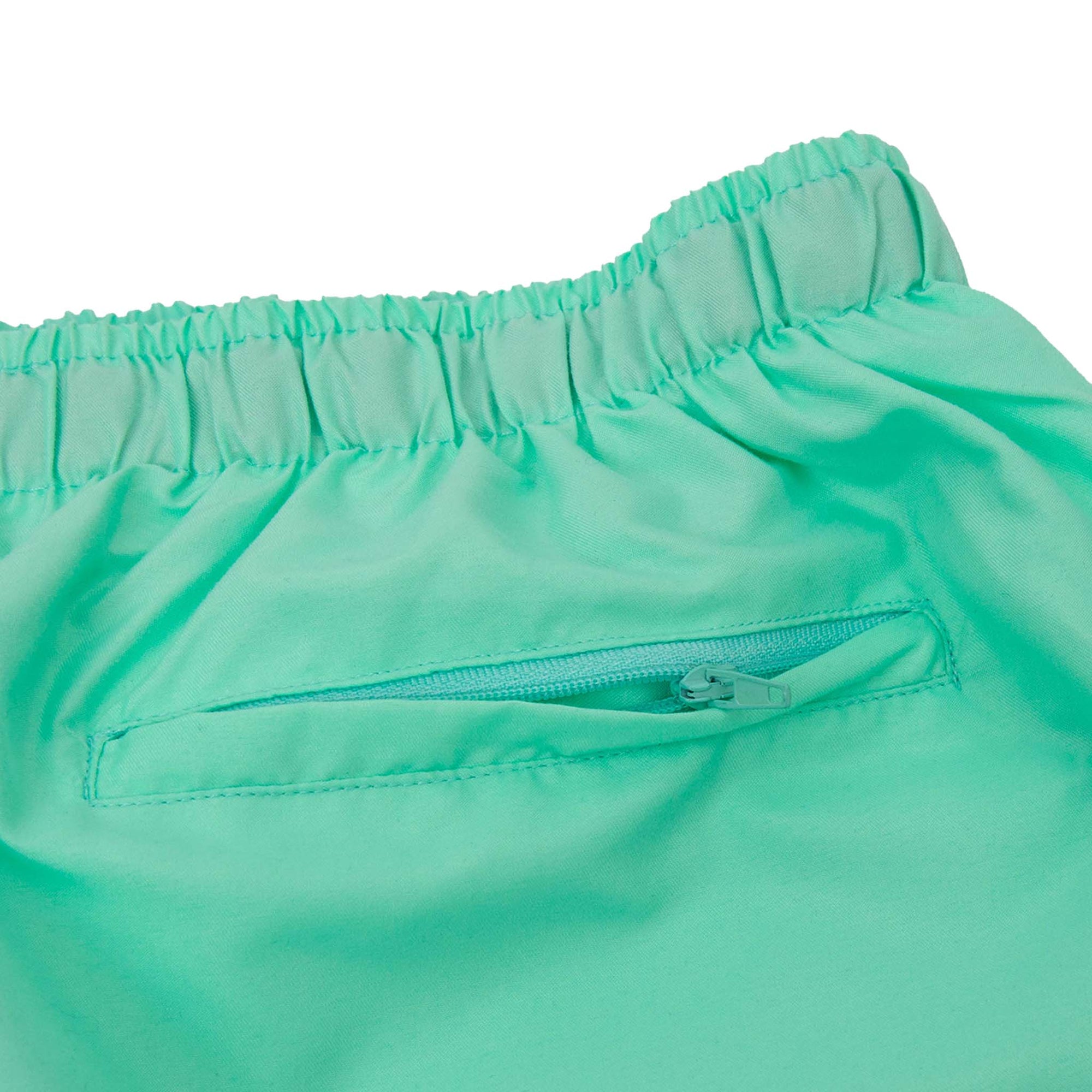 The COBRA CAPS Microfiber All-Purpose Shorts are known for their softness and lightweight feel, providing comfort even on the hottest days. ROSYTH TERRACE Authorized Distributor of COBRA CAPS Singapore.